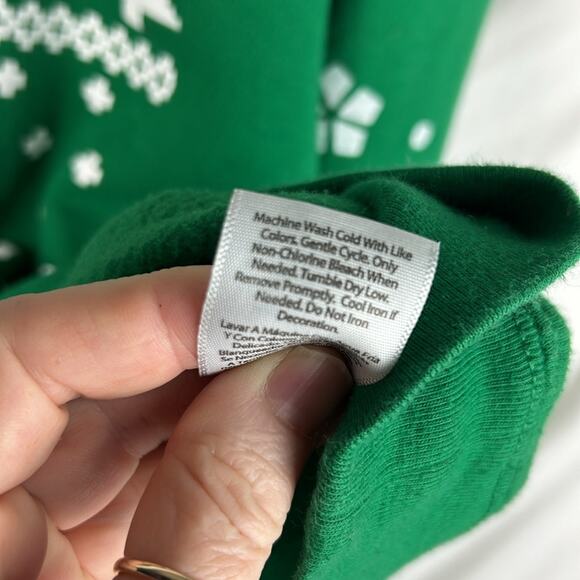 Wound Up Llama Christmas Holiday Sweatshirt Size XXL Junior Size - Picture 8 of 8